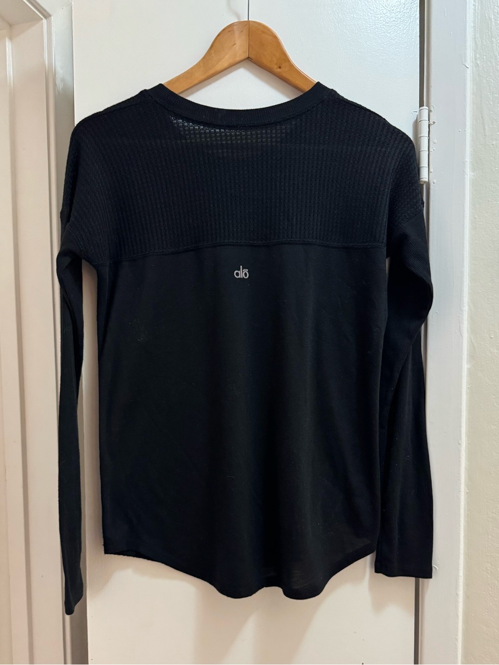 ALO Yoga Black Long Sleeve Ribbed Back Top